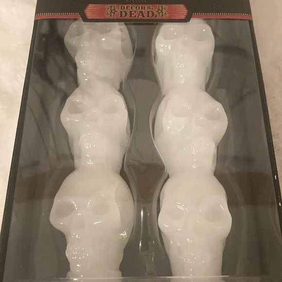Skull Taper Candles - Picture 3 of 4